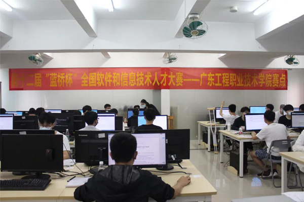 说明: http://cs.gpc.net.cn/c6/JHSoft.web.customquery/UploadImageDownLoadIn.aspx?FileID=35284