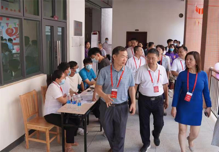 说明: http://cs.gpc.net.cn/C6/JHSoft.web.customquery/UploadImageDownLoadIn.aspx?FileID=38205