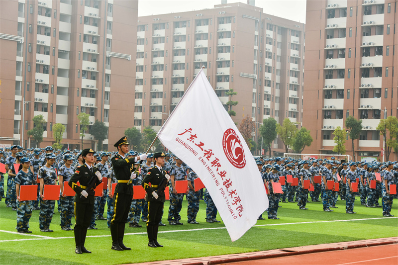 说明: http://cs.gpc.net.cn/C6/JHSoft.web.customquery/UploadImageDownLoadIn.aspx?FileID=38374