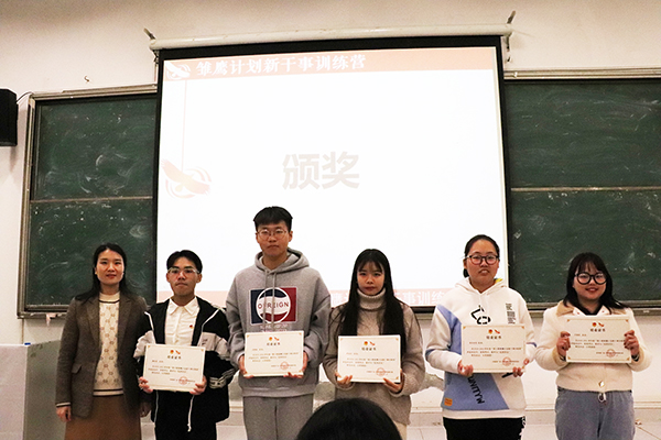 说明: http://cs.gpc.net.cn/c6/JHSoft.web.customquery/UploadImageDownLoadIn.aspx?FileID=33693