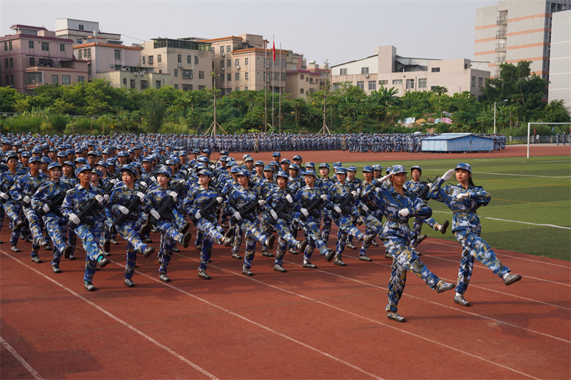 说明: http://cs.gpc.net.cn/C6/JHSoft.web.customquery/UploadImageDownLoadIn.aspx?FileID=38464