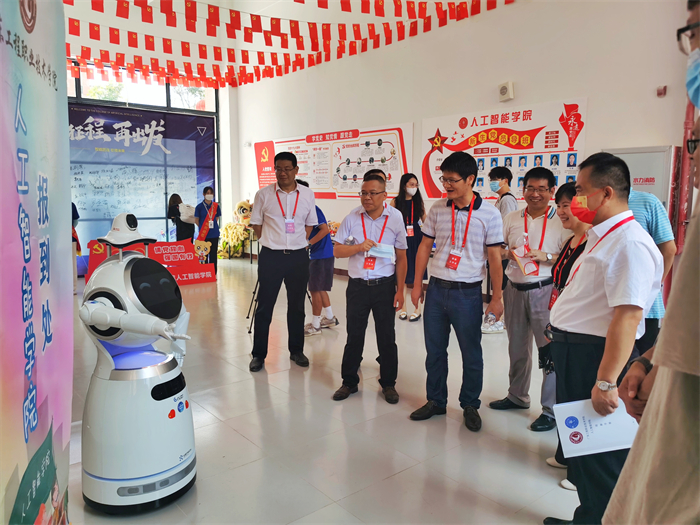 说明: http://cs.gpc.net.cn/C6/JHSoft.web.customquery/UploadImageDownLoadIn.aspx?FileID=38211