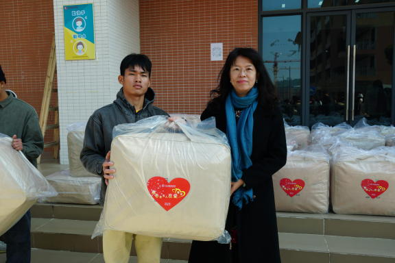 说明: http://cs.gpc.net.cn/c6/JHSoft.web.customquery/UploadImageDownLoadIn.aspx?FileID=33610