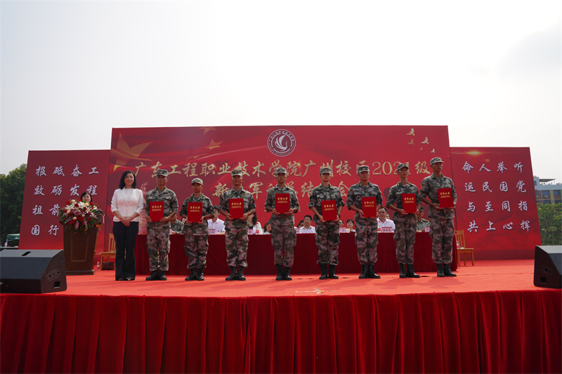 说明: http://cs.gpc.net.cn/C6/JHSoft.web.customquery/UploadImageDownLoadIn.aspx?FileID=38449