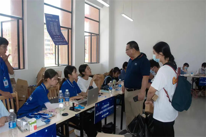 说明: http://cs.gpc.net.cn/C6/JHSoft.web.customquery/UploadImageDownLoadIn.aspx?FileID=38212