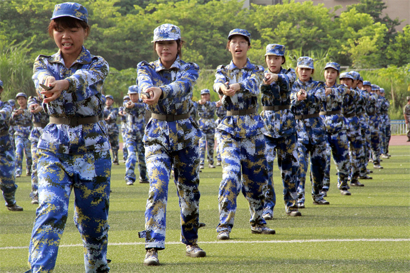 说明: http://cs.gpc.net.cn/C6/JHSoft.web.customquery/UploadImageDownLoadIn.aspx?FileID=38466